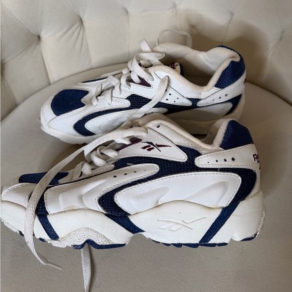 Vintage Reebok “Dad” Sneakers White And Blue. Old School Retro Casual. Women’s 7 - Picture 3 of 8